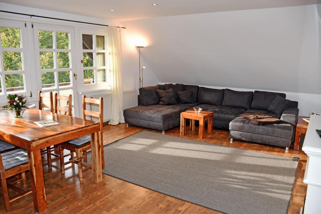 Reetdachfachwerkvilla Am Wiesengrund Bergen Auf Rugen Εξωτερικό φωτογραφία
