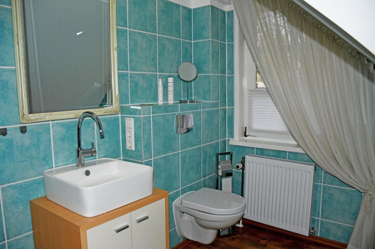 Reetdachfachwerkvilla Am Wiesengrund Bergen Auf Rugen Εξωτερικό φωτογραφία
