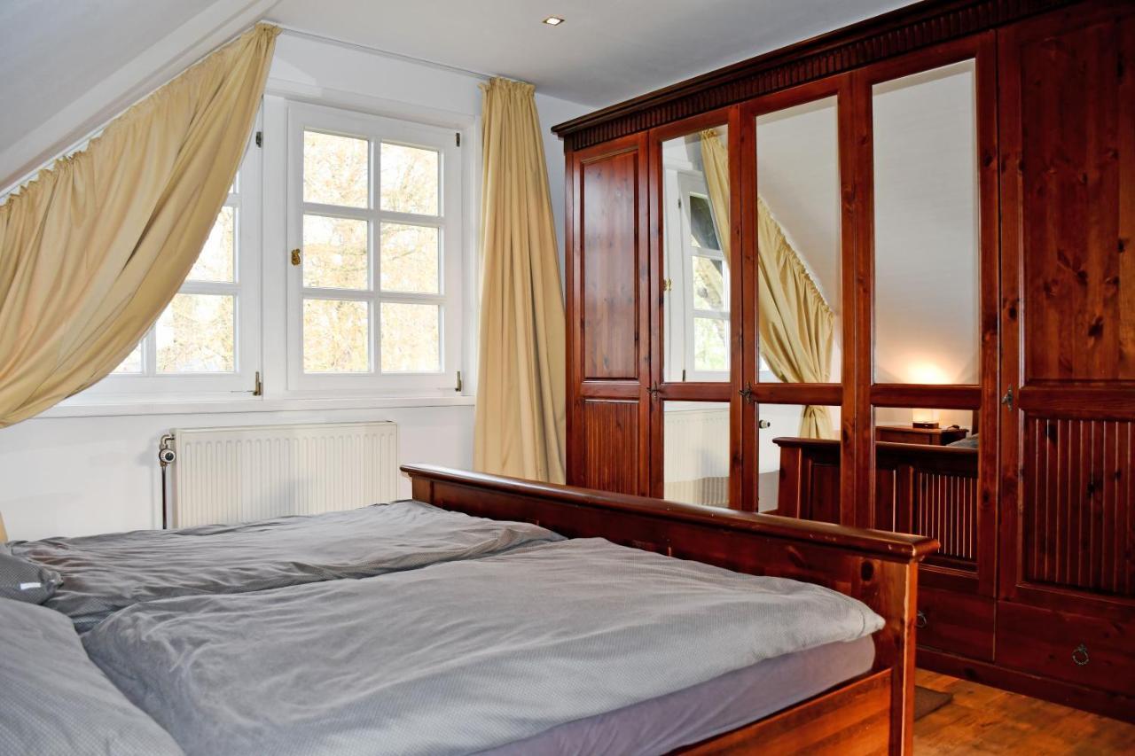 Reetdachfachwerkvilla Am Wiesengrund Bergen Auf Rugen Εξωτερικό φωτογραφία